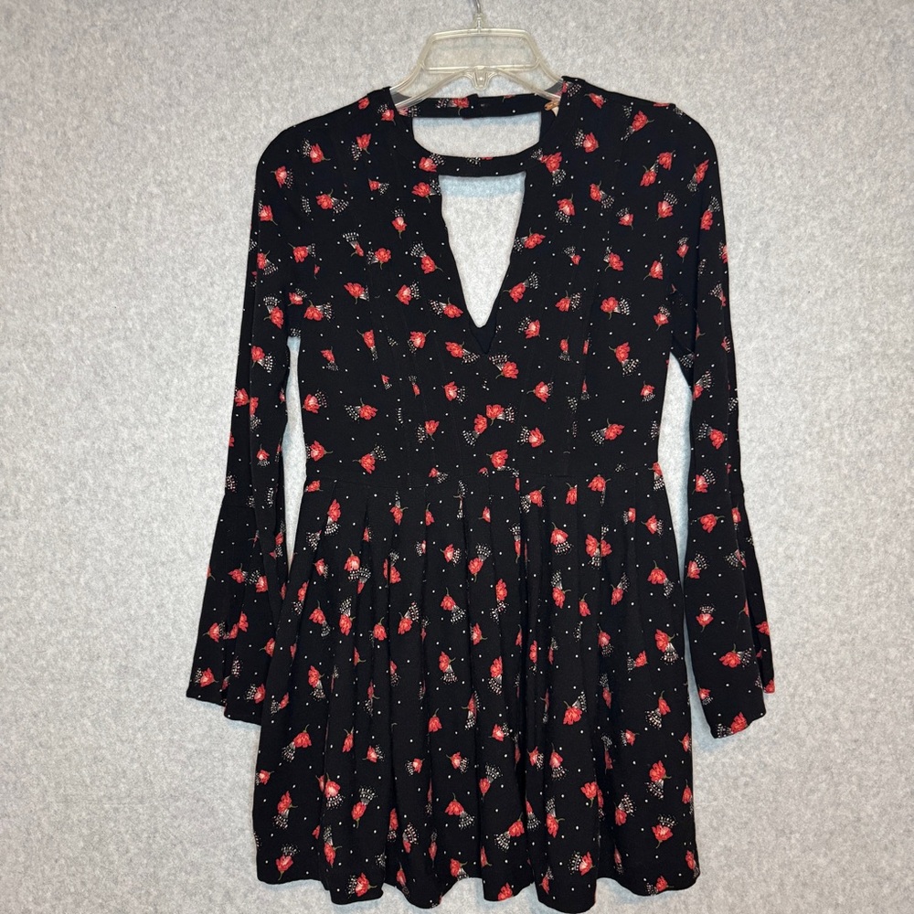 Free People Floral Black & Red Women's Tunic Size 4